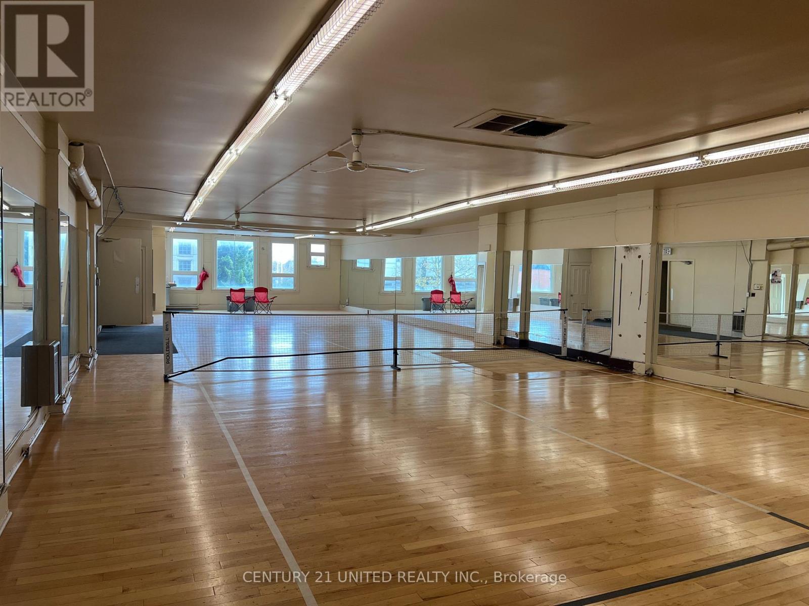 Upper - 200 Charlotte Street, Peterborough (Town Ward 3), Ontario  K9J 2T8 - Photo 4 - X4996156