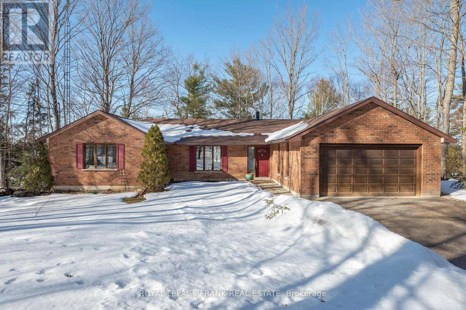 17 Ted's Lane, Galway-Cavendish And Harvey, Ontario  K0L 1J0 - Photo 1 - X8104708