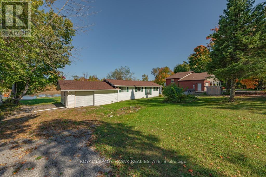1279 Young's Cove Rd, Smith-Ennismore-Lakefield, Ontario  K0L 1T0 - Photo 5 - X8107476