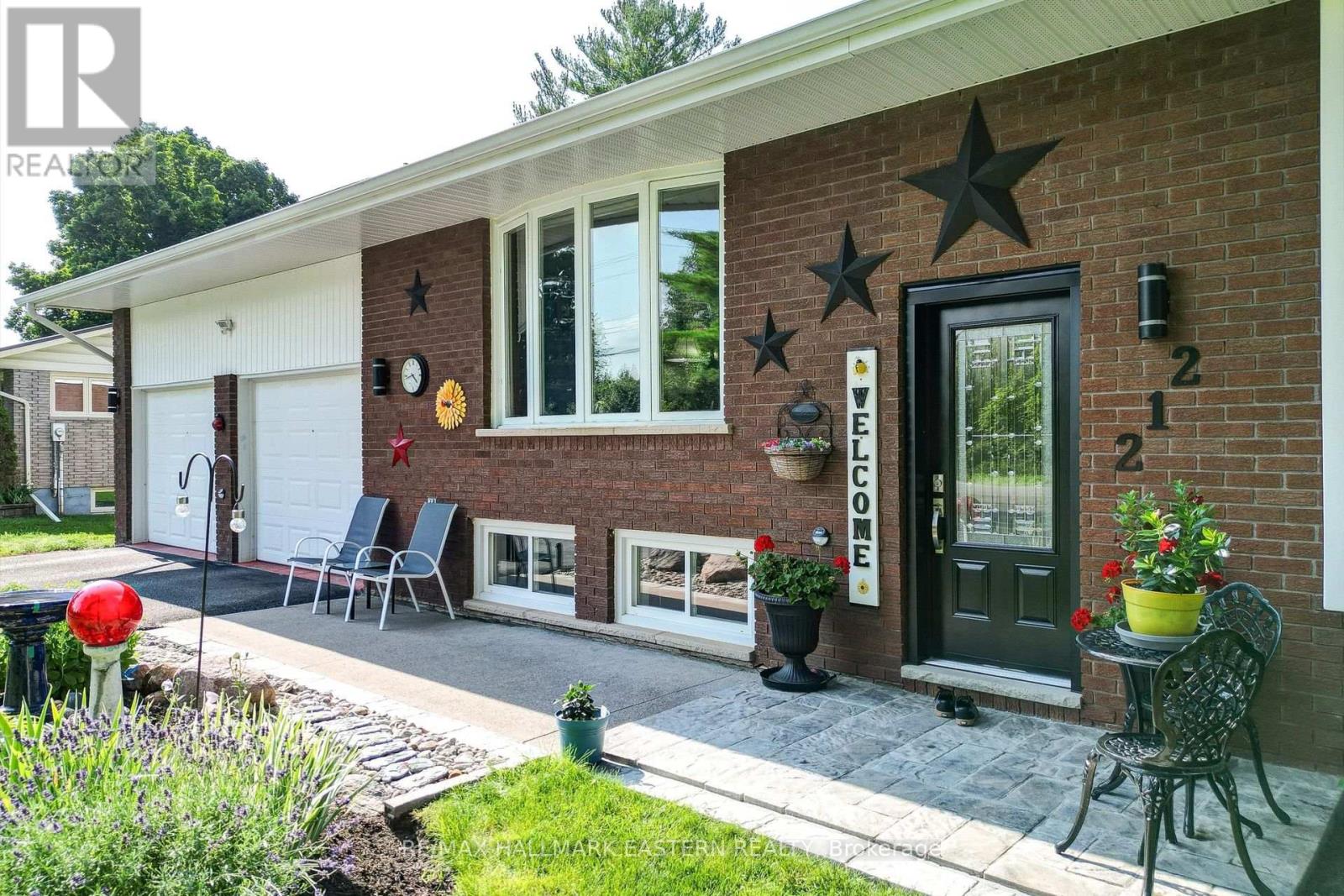 212 Fife's Bay Road, Selwyn, Ontario  K9J 0C6 - Photo 2 - X9194786