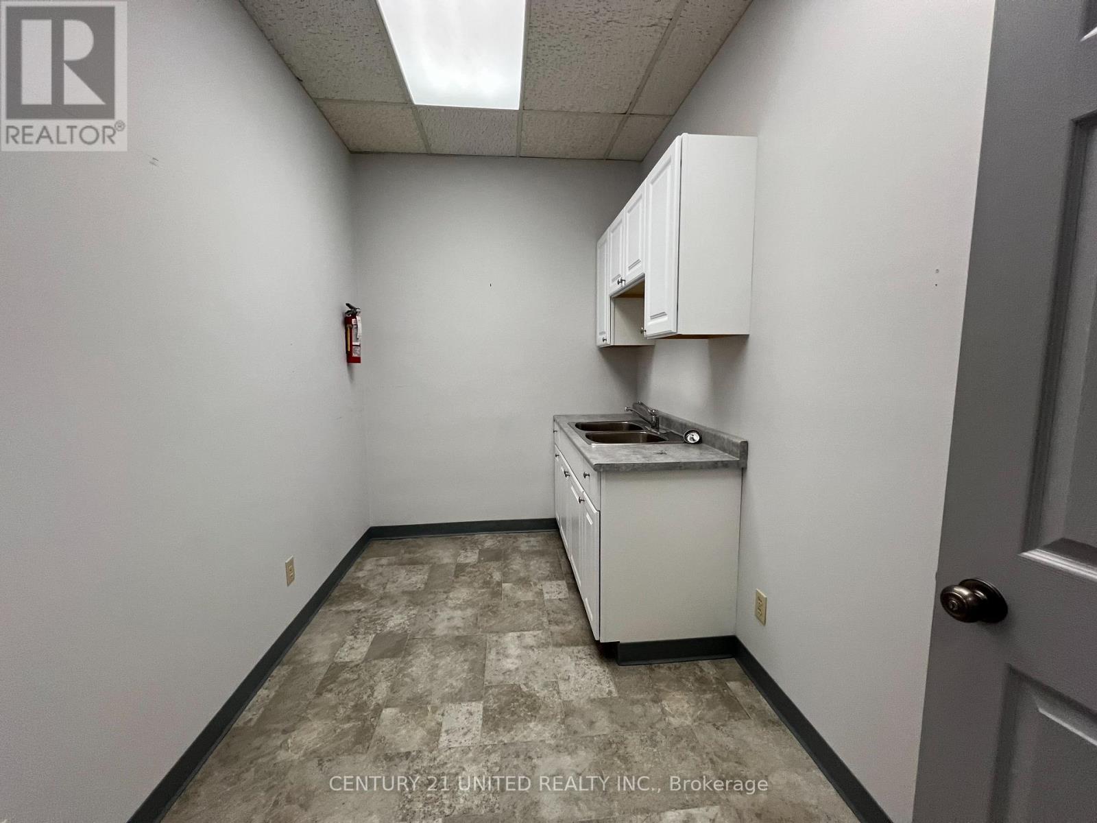 202/204 - 159 King Street, Peterborough (Town Ward 3), Ontario  K9J 2R8 - Photo 10 - X9230076
