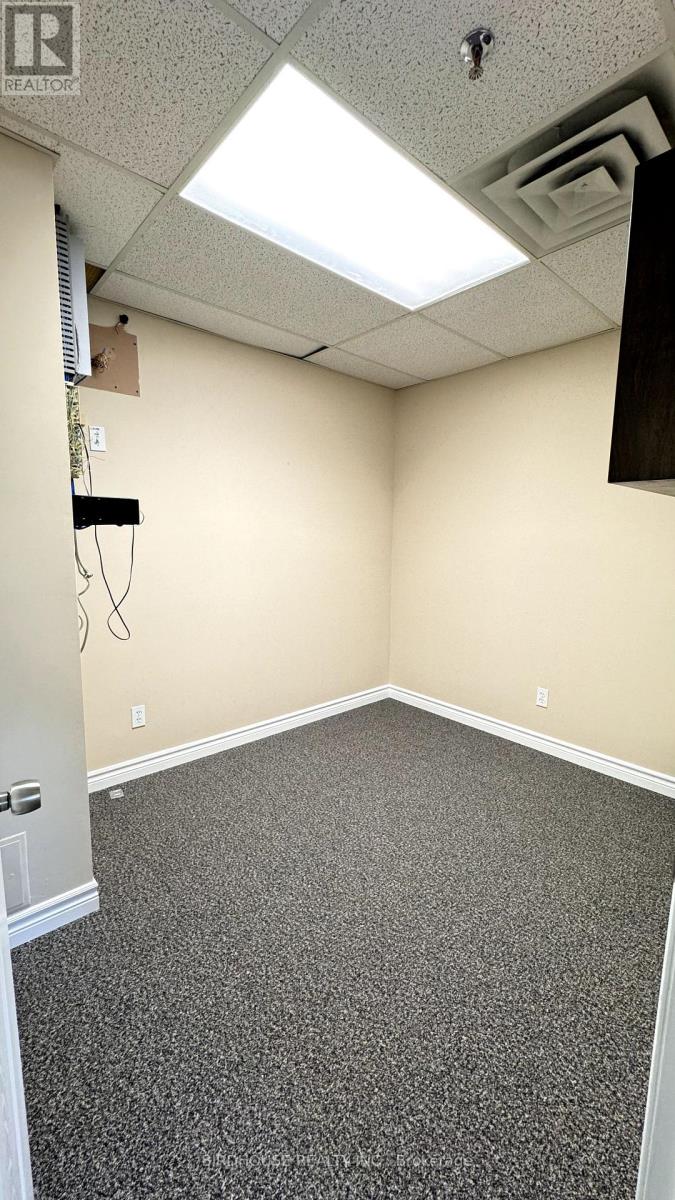 214 - 55 Mary Street W, Kawartha Lakes (Lindsay), Ontario  K9V 5Z6 - Photo 16 - X9262057