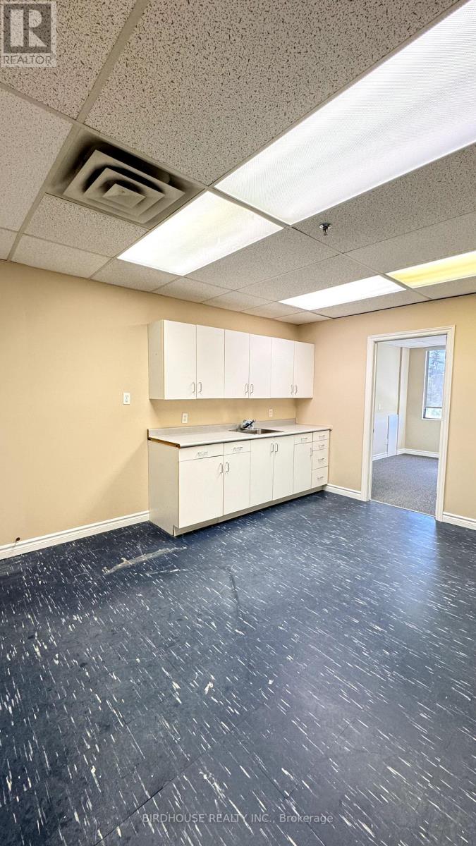 214 - 55 Mary Street W, Kawartha Lakes (Lindsay), Ontario  K9V 5Z6 - Photo 19 - X9262057