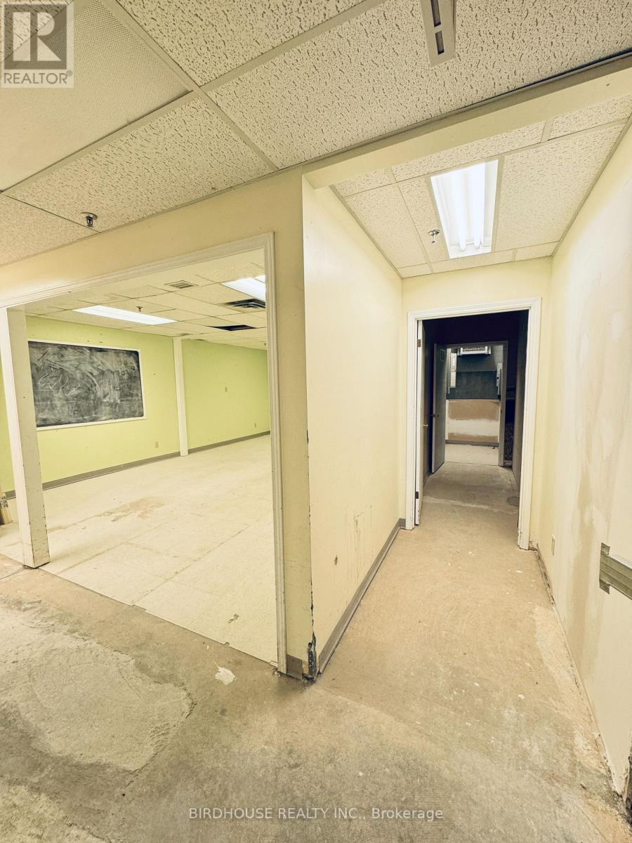 110 - 55 Mary Street W, Kawartha Lakes (Lindsay), Ontario  K9V 2N6 - Photo 7 - X9307136