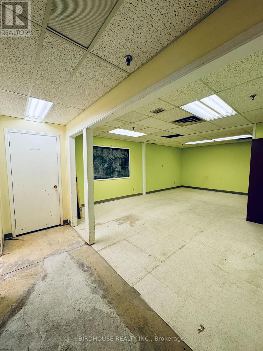 110 - 55 Mary Street W, Kawartha Lakes (Lindsay), Ontario  K9V 2N6 - Photo 9 - X9307136