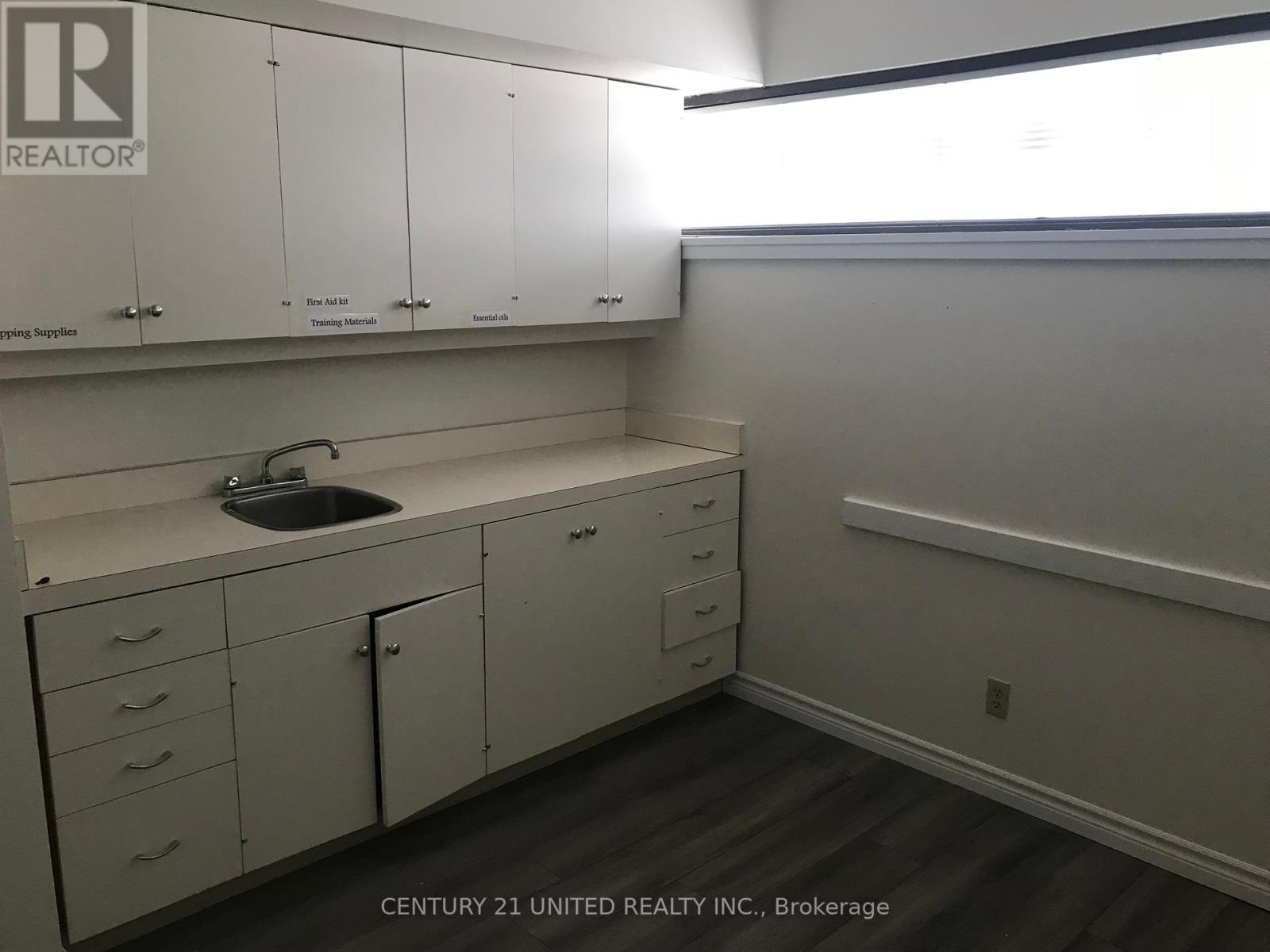 283 Aylmer Street N, Peterborough Central (North), Ontario  K9J 7M4 - Photo 2 - X9395186