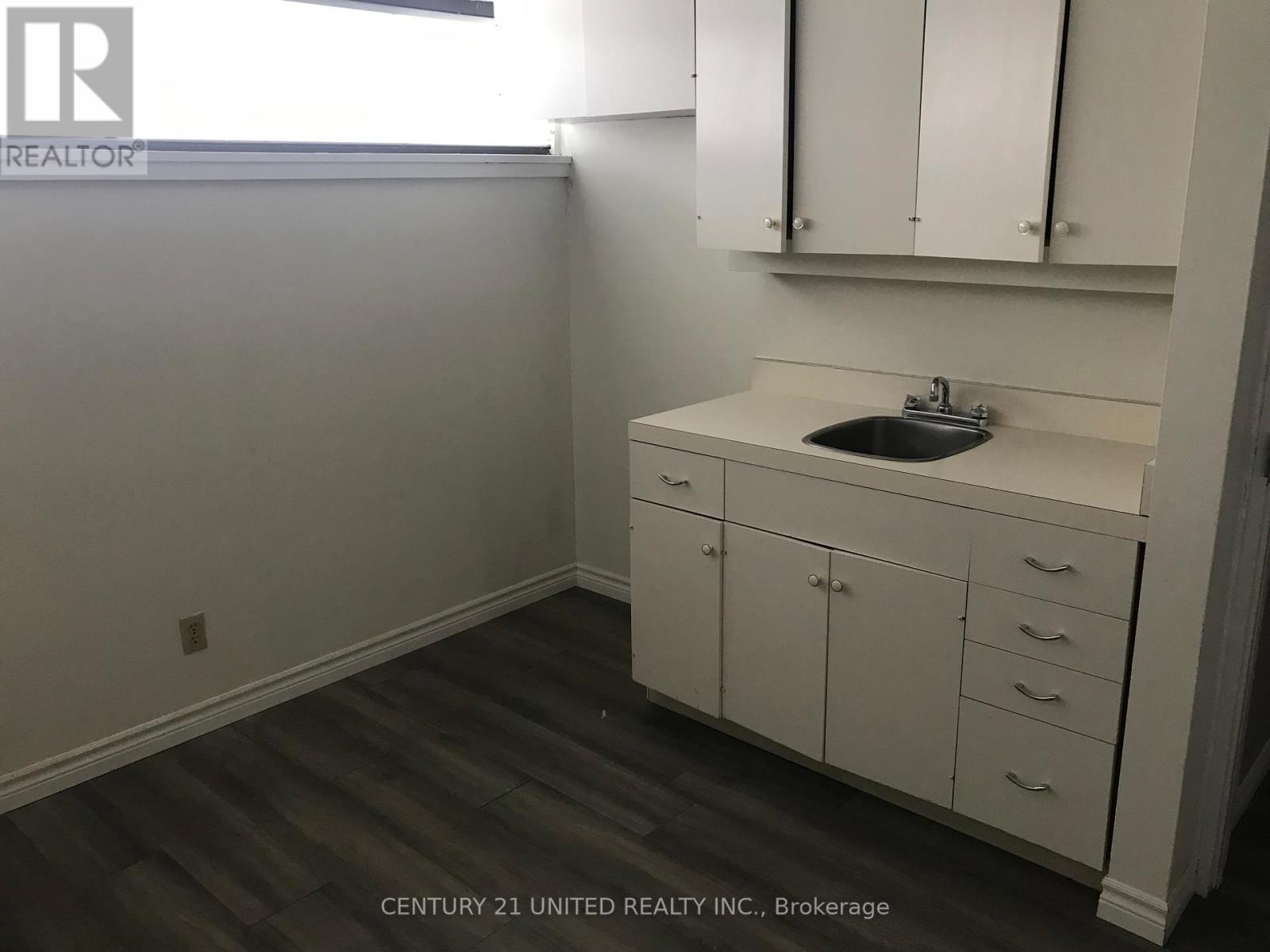 283 Aylmer Street N, Peterborough Central (North), Ontario  K9J 7M4 - Photo 3 - X9395186