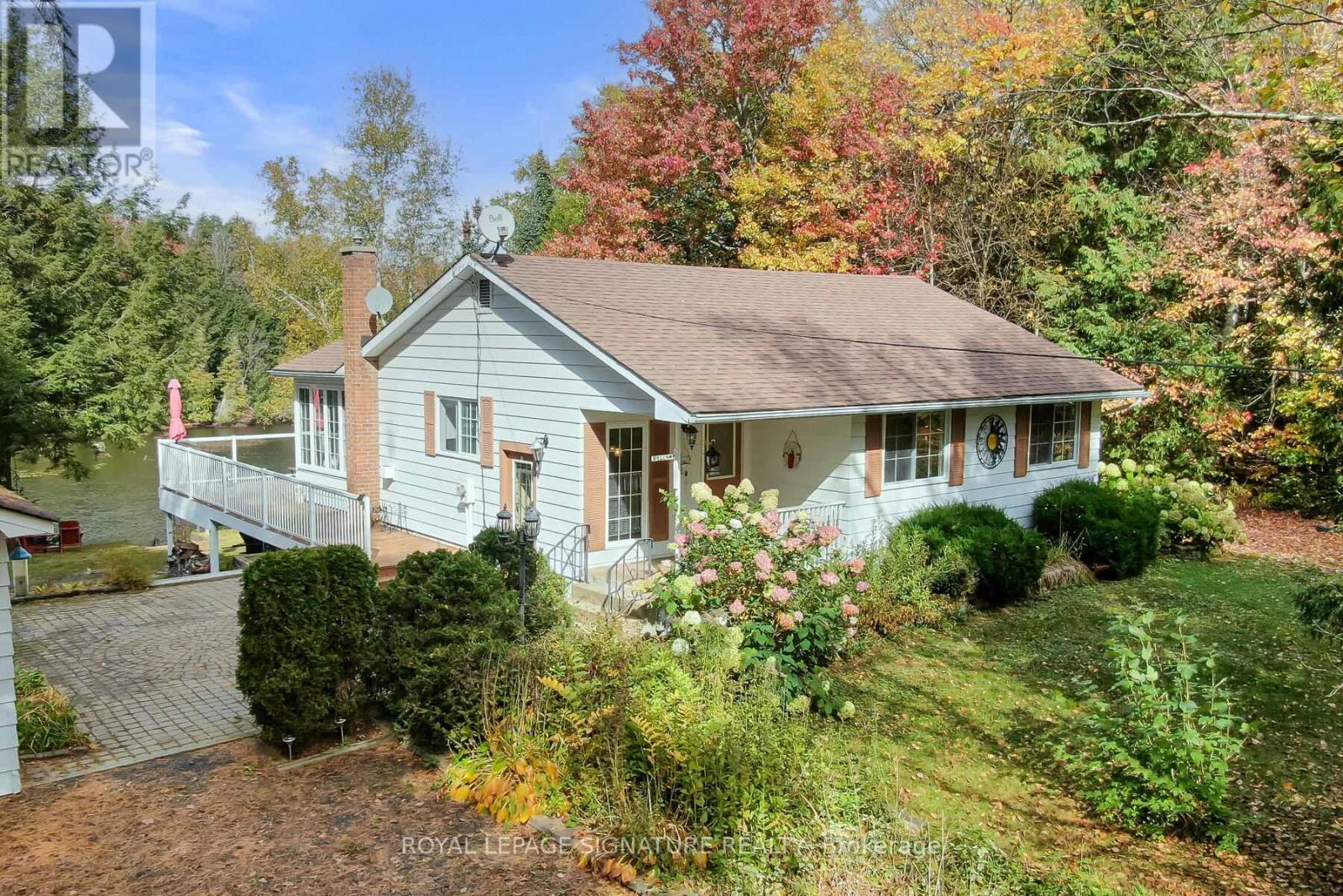 1047 LAGOON ROAD, highlands east (cardiff ward), Ontario
