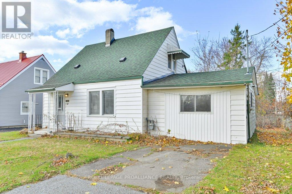 200 First Street, Trent Hills (Campbellford), Ontario  K0L 1L0 - Photo 2 - X10415289