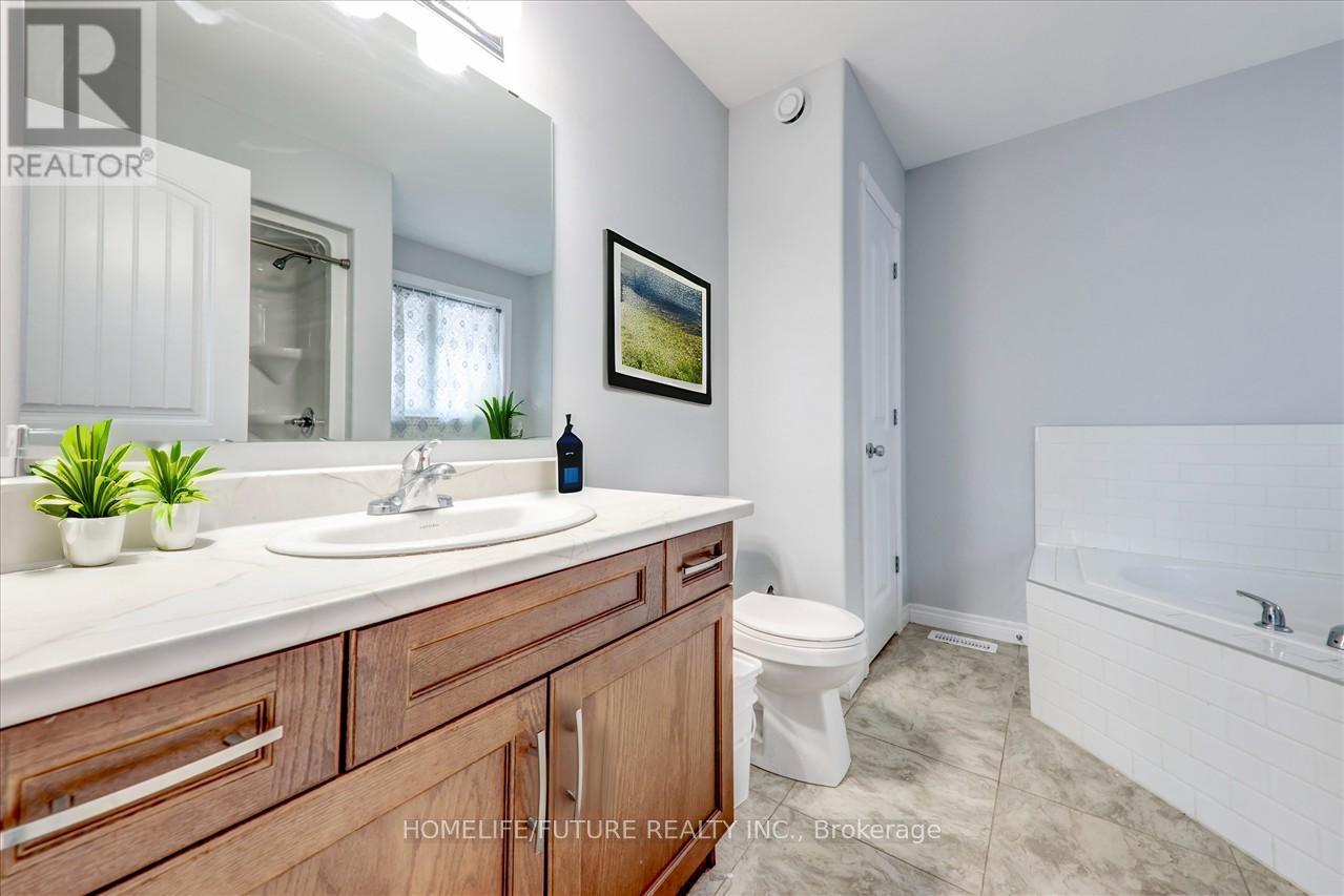 308 Mullighan Gardens, Peterborough North (North), Ontario  K9K 0H2 - Photo 19 - X11140424