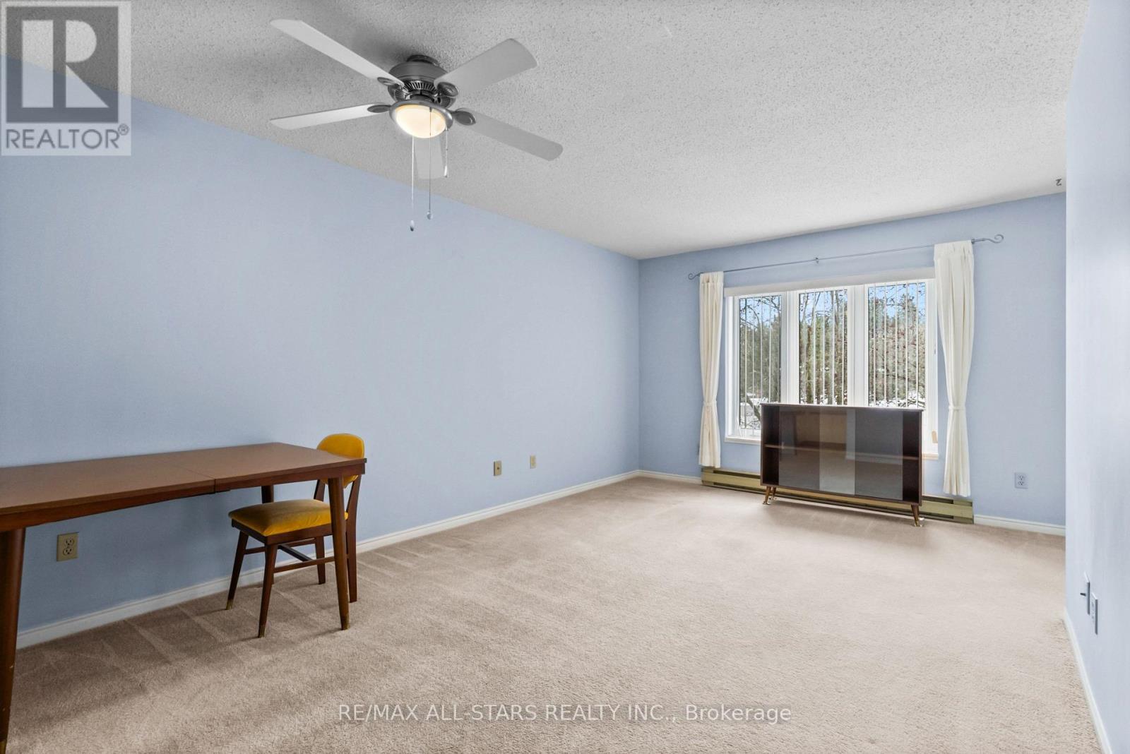 208 - 2 Heritage Way, Kawartha Lakes (Lindsay), Ontario  K9V 5P5 - Photo 7 - X11886819