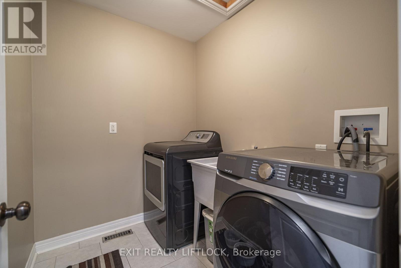 677 Golf Course Road, Douro-Dummer, Ontario  K0L 2H0 - Photo 14 - X11893540