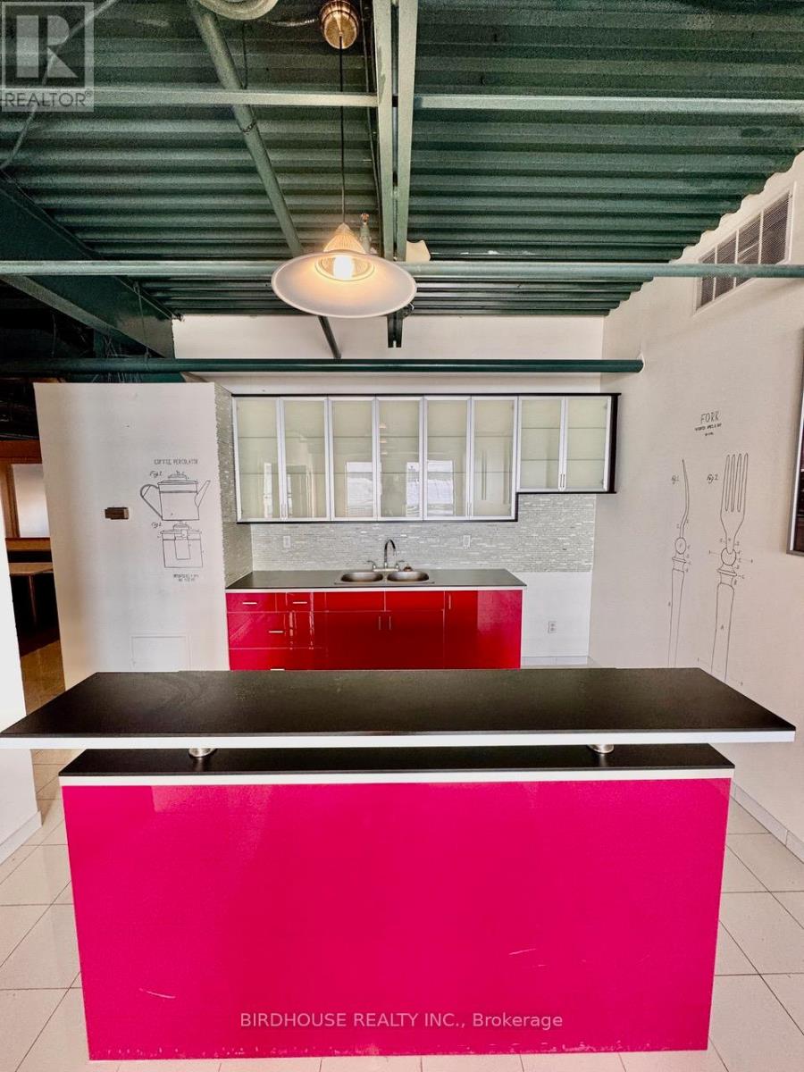 200 - 55 Mary Street W, Kawartha Lakes (Lindsay), Ontario  K9V 5Z6 - Photo 8 - X11911815