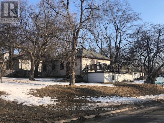 1033 WESTERN AVENUE, peterborough central (south), Ontario