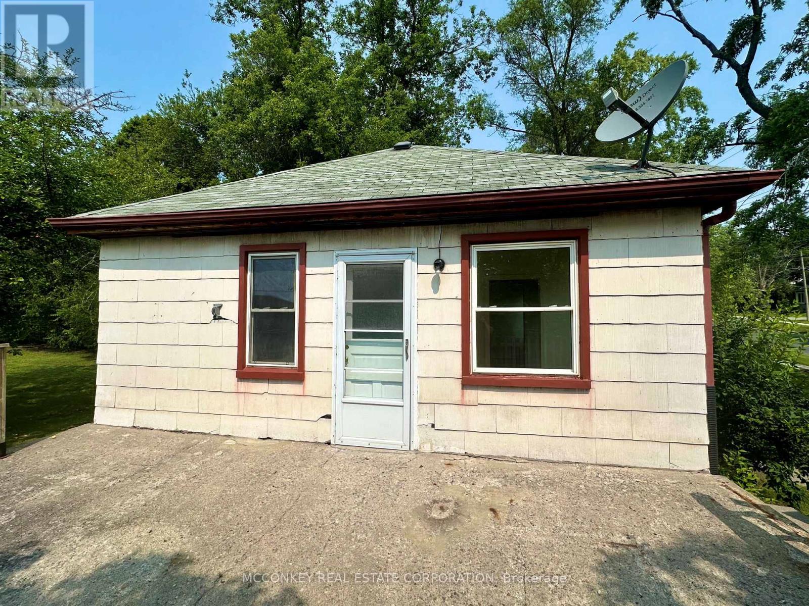1033 Western Avenue, Peterborough Central (South), Ontario  K9J 5W5 - Photo 11 - X11922352