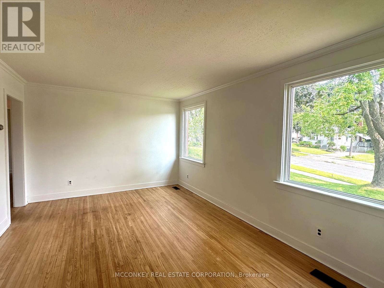 1033 Western Avenue, Peterborough Central (South), Ontario  K9J 5W5 - Photo 15 - X11922352