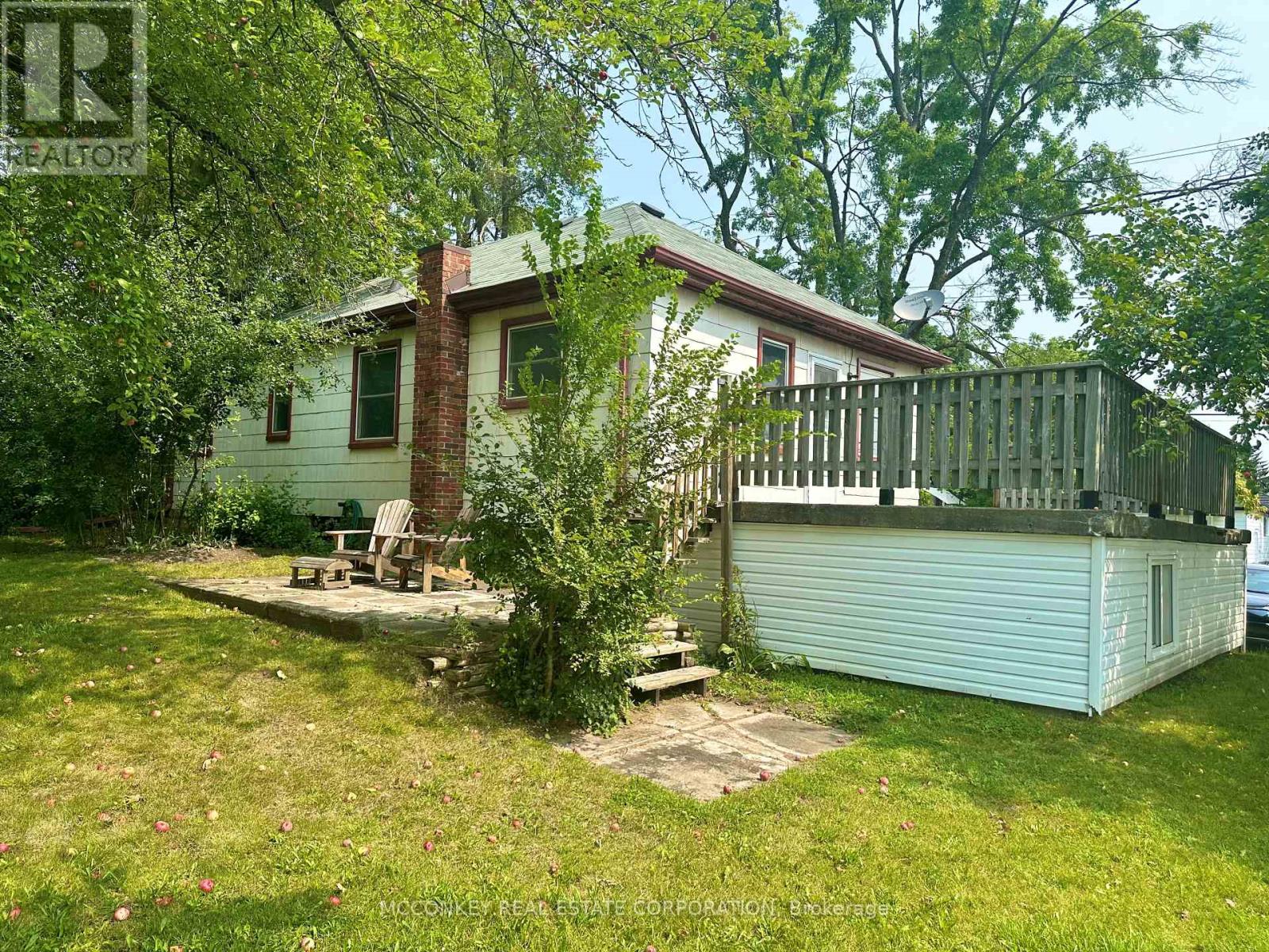 1033 Western Avenue, Peterborough Central (South), Ontario  K9J 5W5 - Photo 9 - X11922352