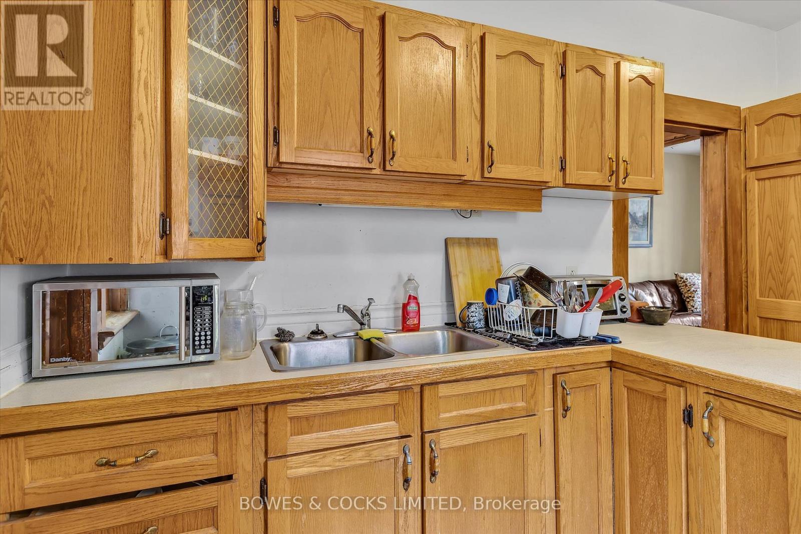 633 Downie Street, Peterborough Central (North), Ontario  K9H 4K2 - Photo 18 - X11926304
