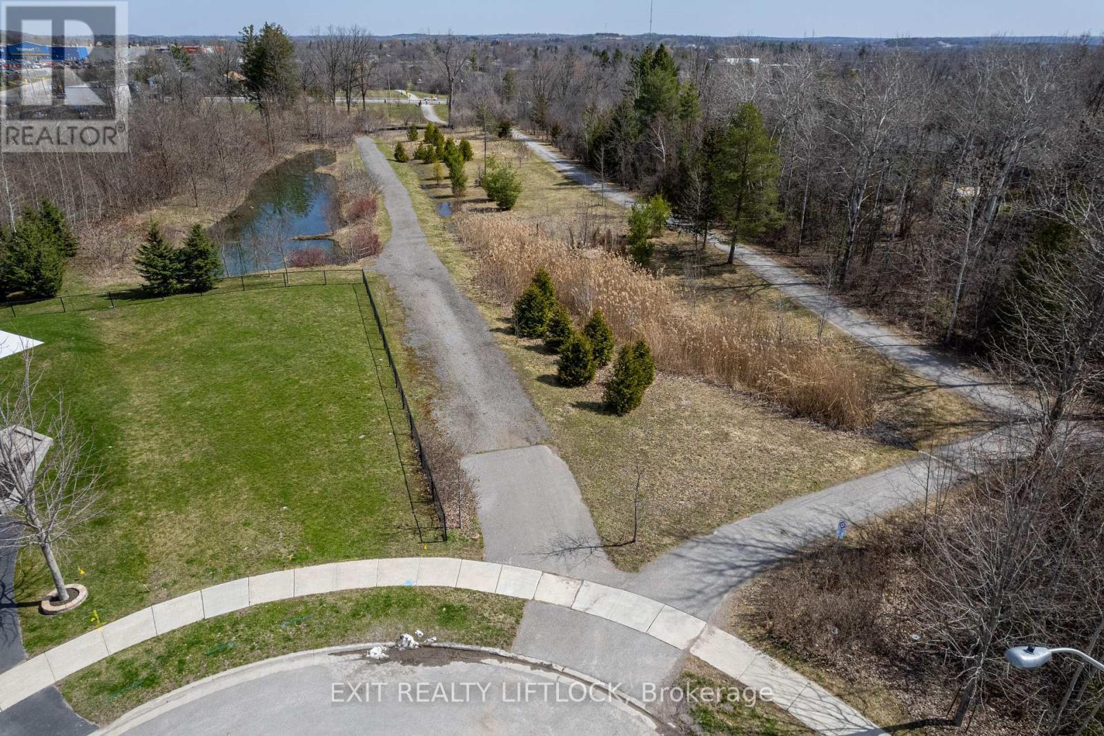 418 Raymond Street, Peterborough North (South), Ontario  K9H 0G9 - Photo 2 - X11927203