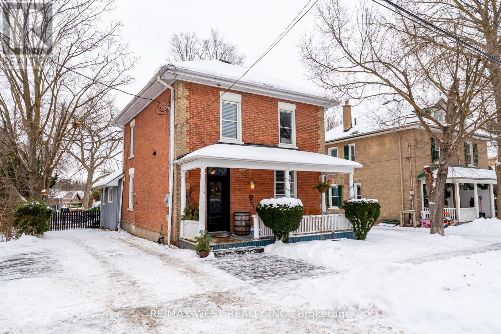 40 REGENT STREET, selwyn, Ontario