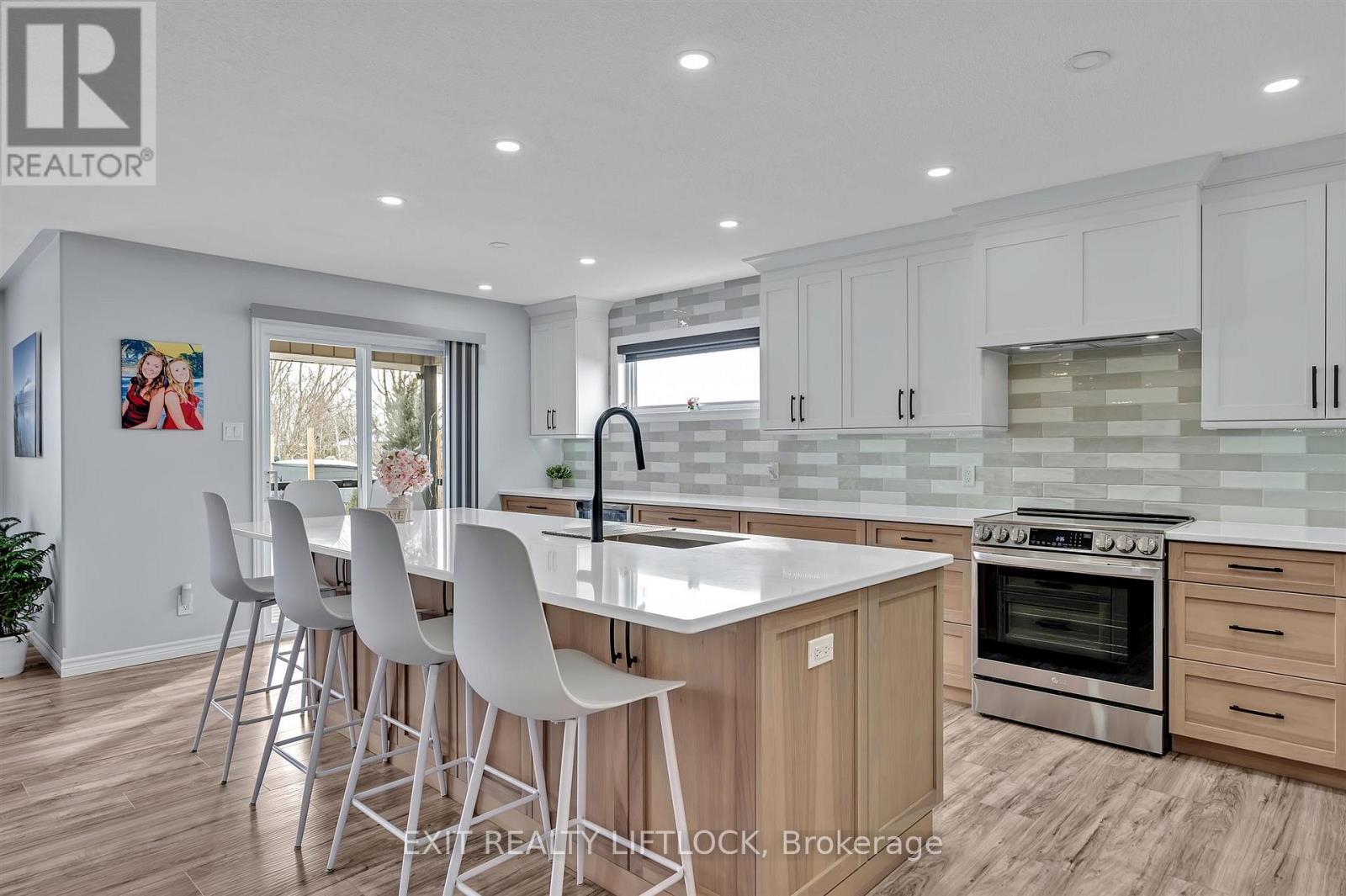 1749 Keppler Crescent, Peterborough West (North), Ontario  K9K 2P1 - Photo 4 - X11944073