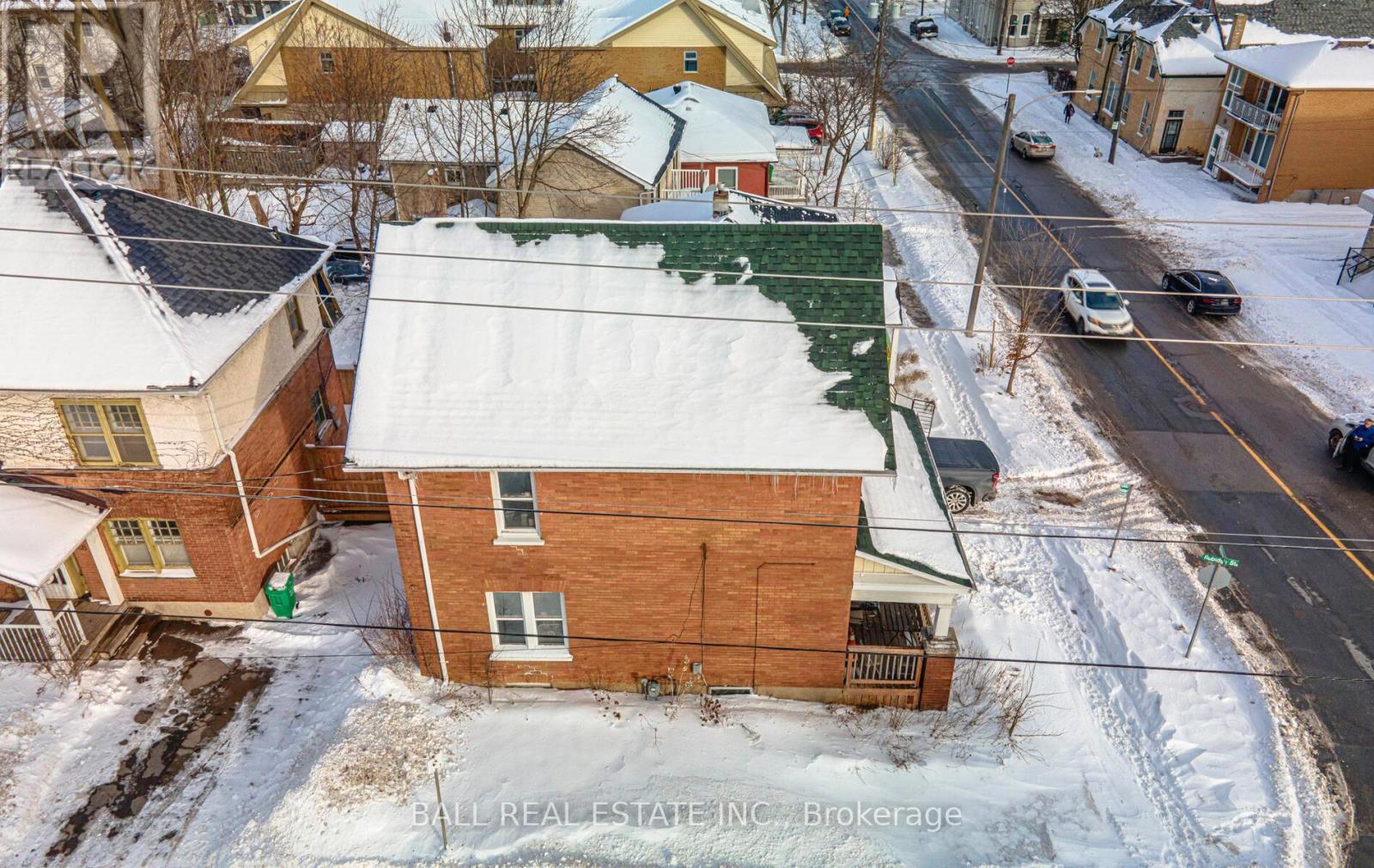 306 Simcoe Street, Peterborough Central (North), Ontario  K9H 2J3 - Photo 18 - X11953244