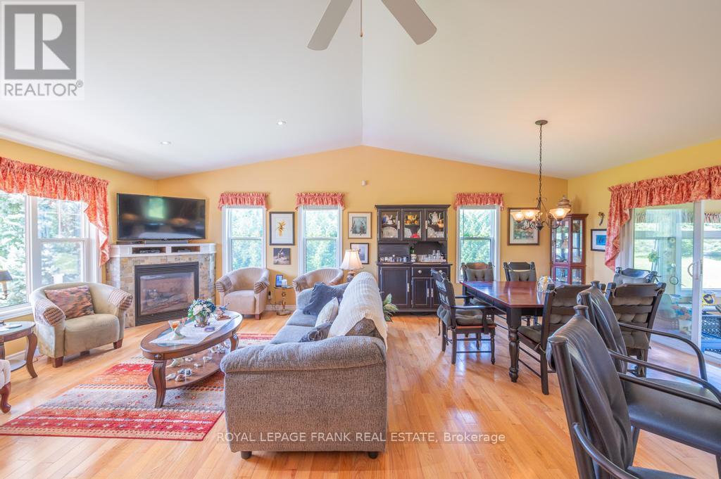 406 Lakehurst Circle Road, Trent Lakes, Ontario  K0L 1J0 - Photo 23 - X11953534