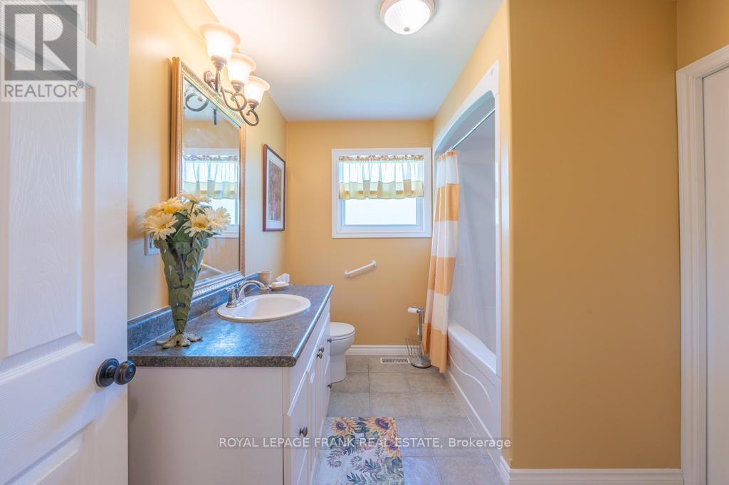 406 Lakehurst Circle Road, Trent Lakes, Ontario  K0L 1J0 - Photo 26 - X11953534
