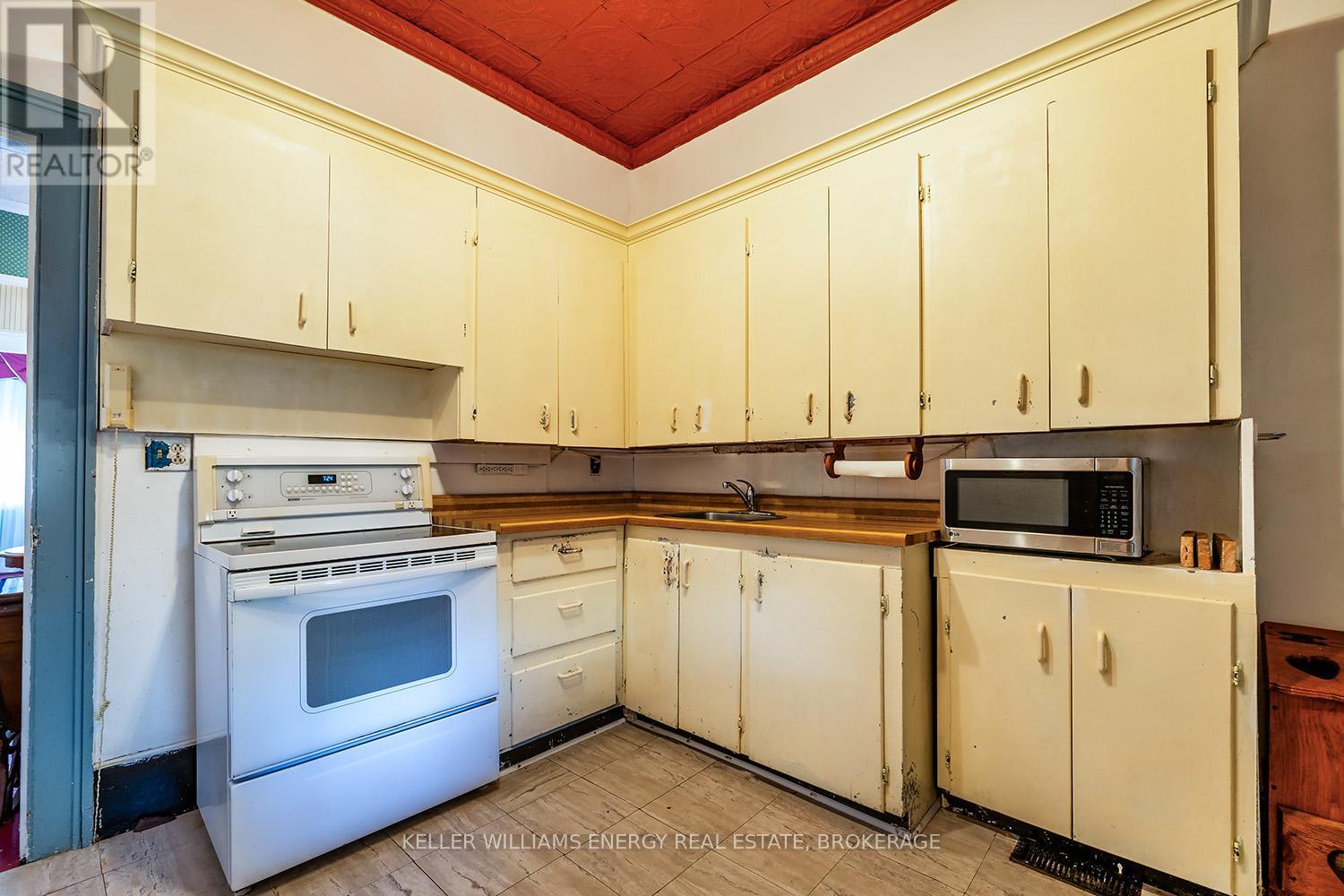 129 North Street, Clarington (Newcastle), Ontario  L1B 1H9 - Photo 9 - E11955351