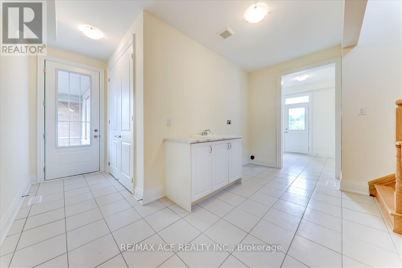 38 Golden Meadows Drive, Otonabee-South Monaghan, Ontario  K9J 0K6 - Photo 18 - X11955965