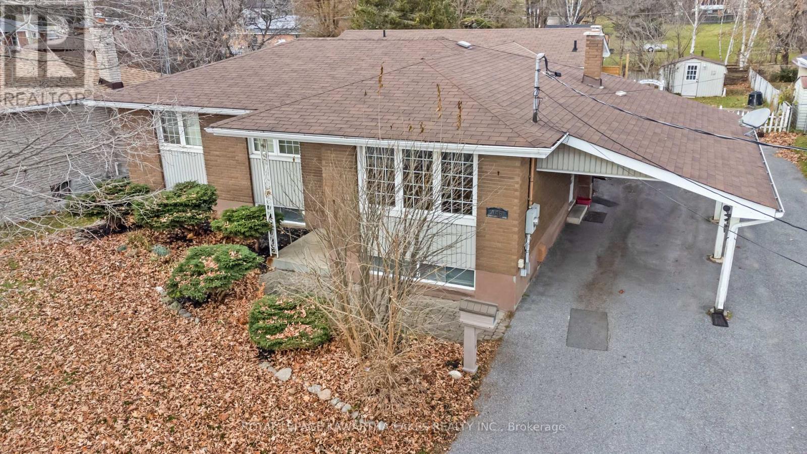 146 Queen Street, Kawartha Lakes (Lindsay), Ontario  K9V 1H1 - Photo 6 - X11956825