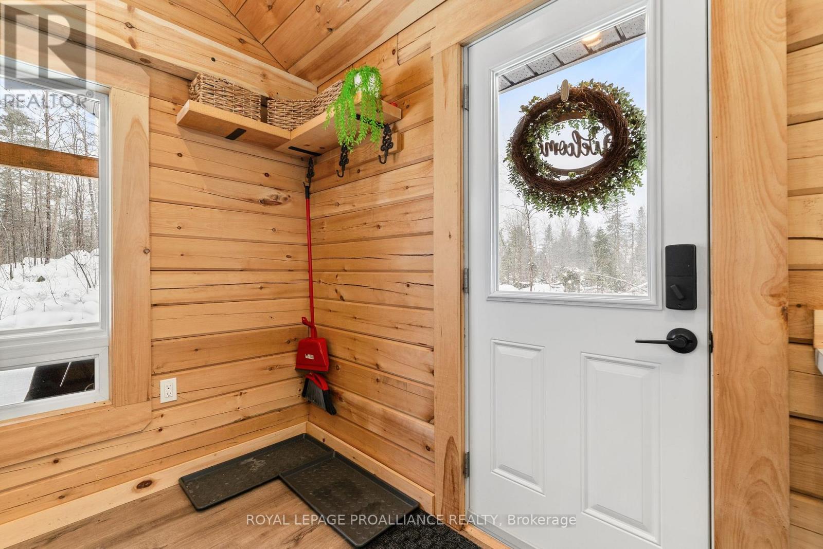 34 Elm Lane, Tudor & Cashel (Cashel Ward), Ontario  K0L 1W0 - Photo 5 - X11960912