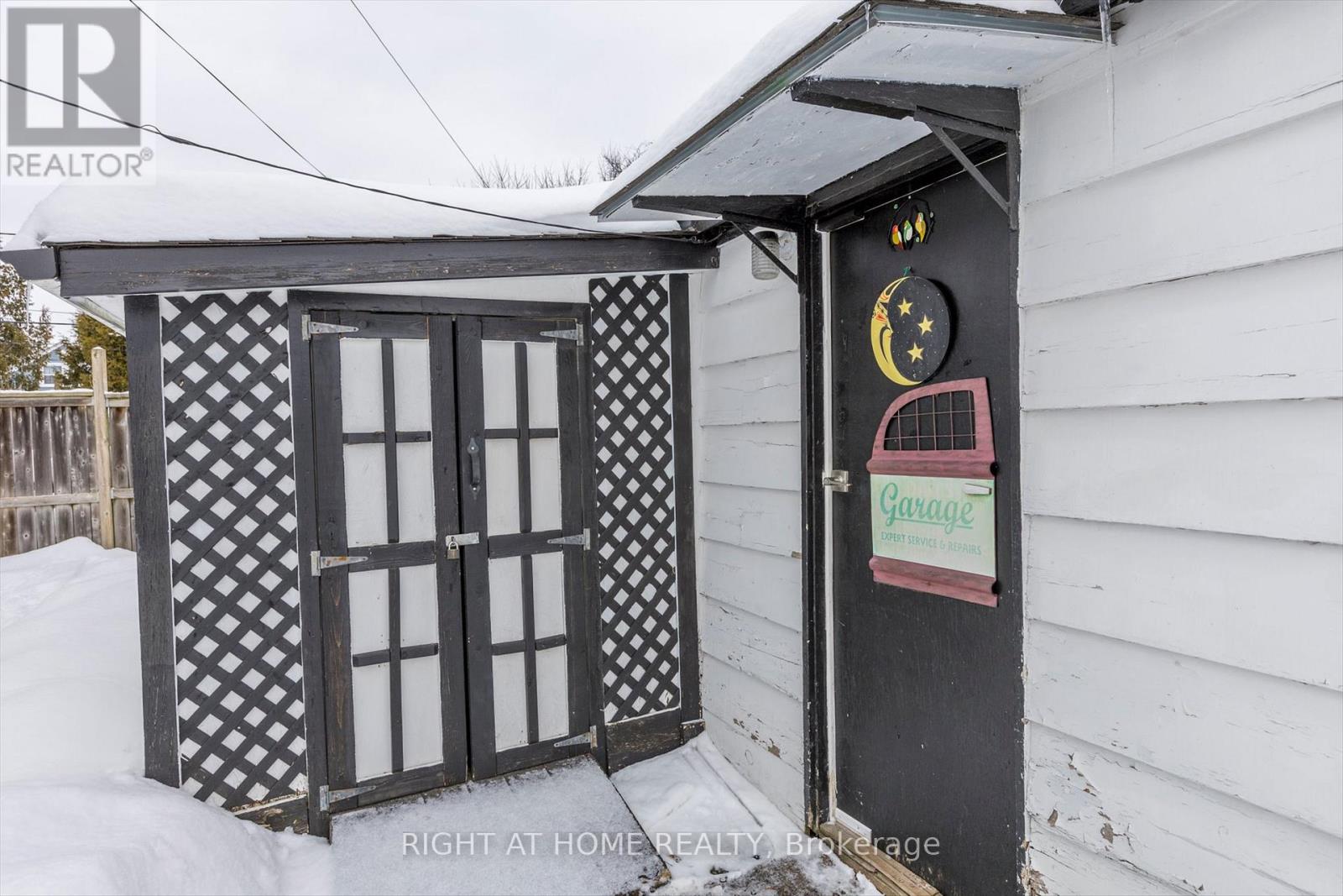 724 New Romaine Street, Peterborough Central (South), Ontario  K9J 2E8 - Photo 24 - X11968815