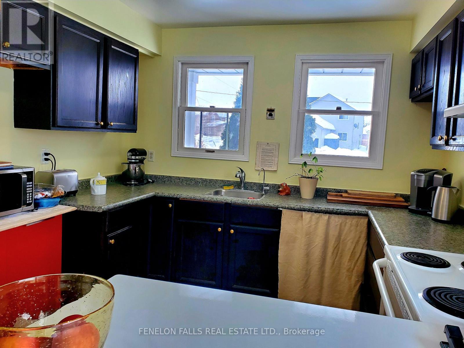 180 Orchard Park Road, Kawartha Lakes (Lindsay), Ontario  K9V 6A6 - Photo 5 - X11976681