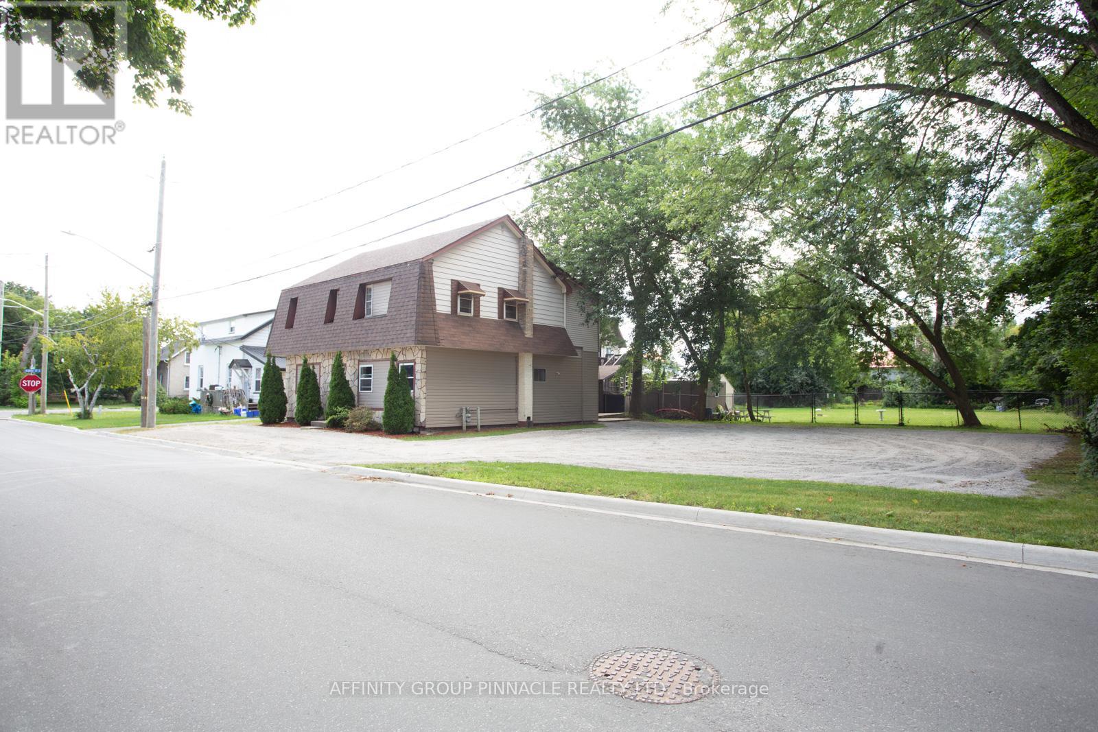103 Durham Street W, Kawartha Lakes (Lindsay), Ontario  K9V 2R2 - Photo 6 - X11982677