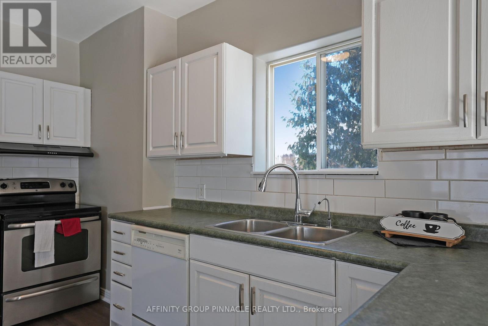 113 Durham Street W, Kawartha Lakes (Lindsay), Ontario  K9V 2R3 - Photo 12 - X11983324