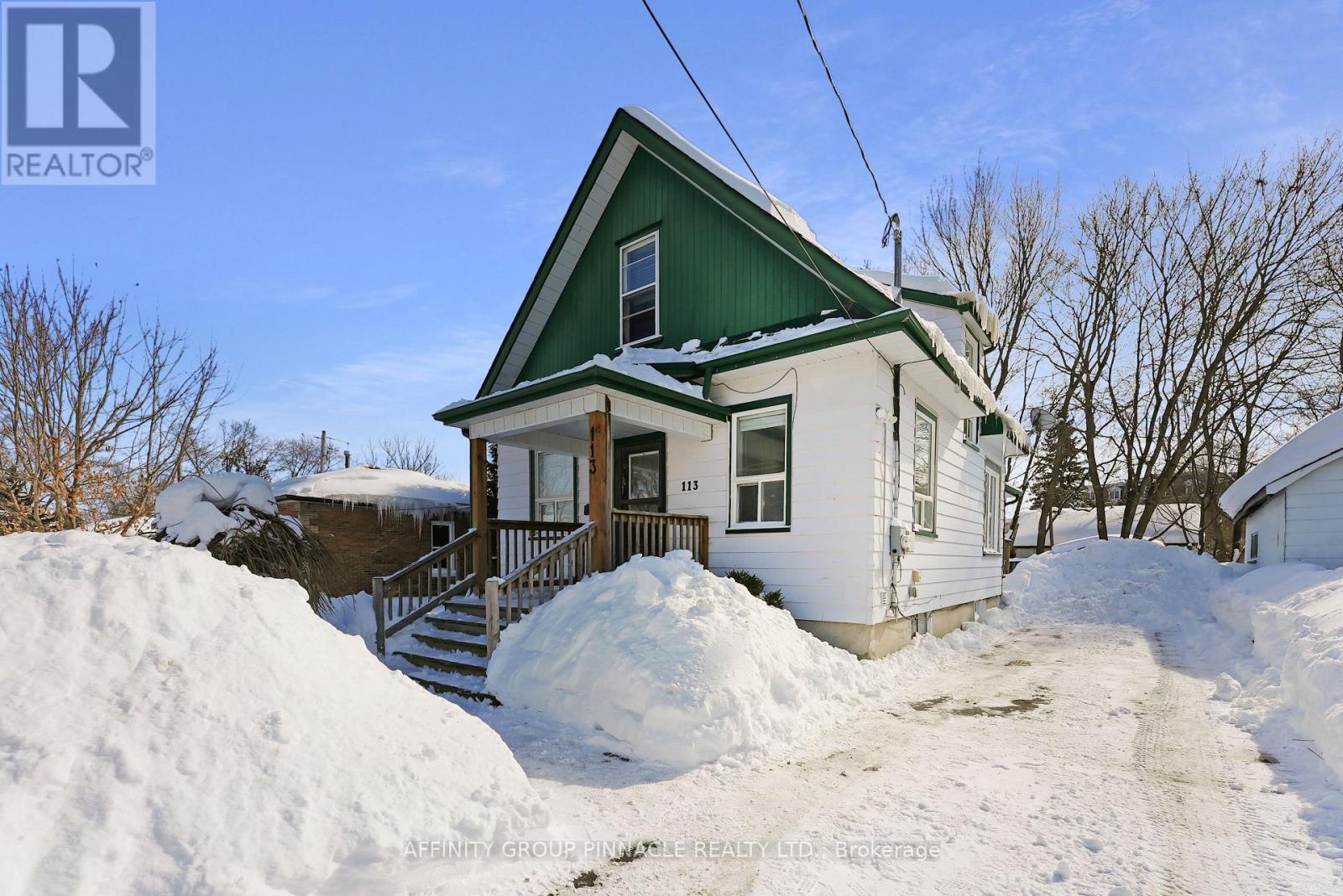 113 Durham Street W, Kawartha Lakes (Lindsay), Ontario  K9V 2R3 - Photo 2 - X11983324