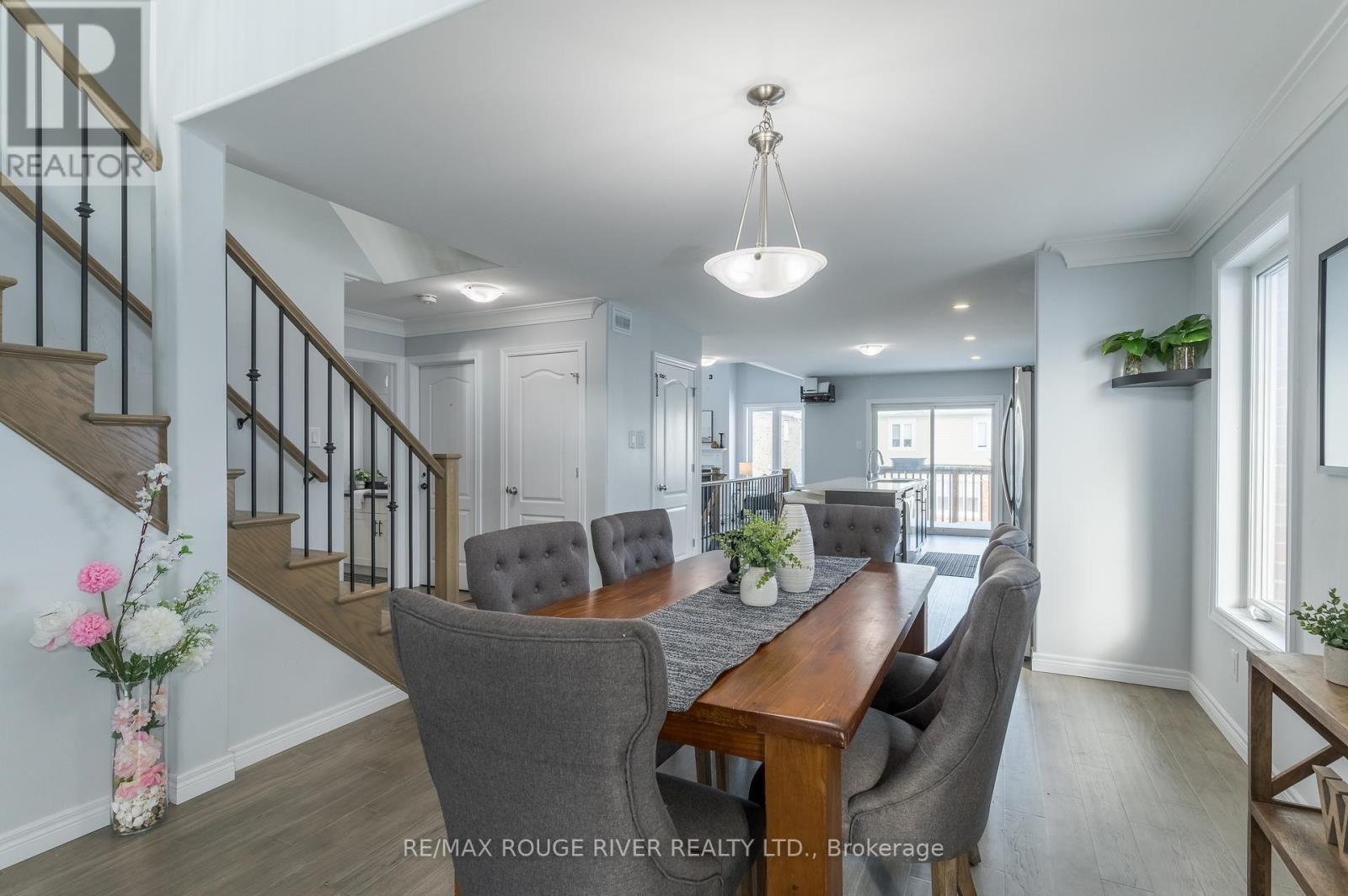 48 York Drive, Peterborough North (North), Ontario  K9K 0H1 - Photo 8 - X11983852