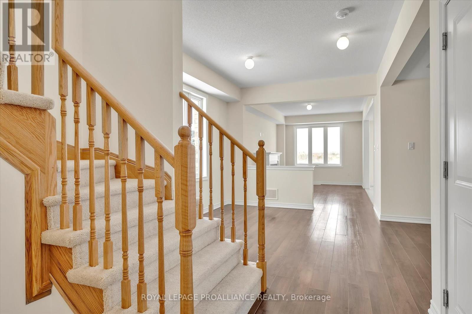 902 Bamford Terrace, Peterborough North (North), Ontario  K9K 0H4 - Photo 6 - X11986969