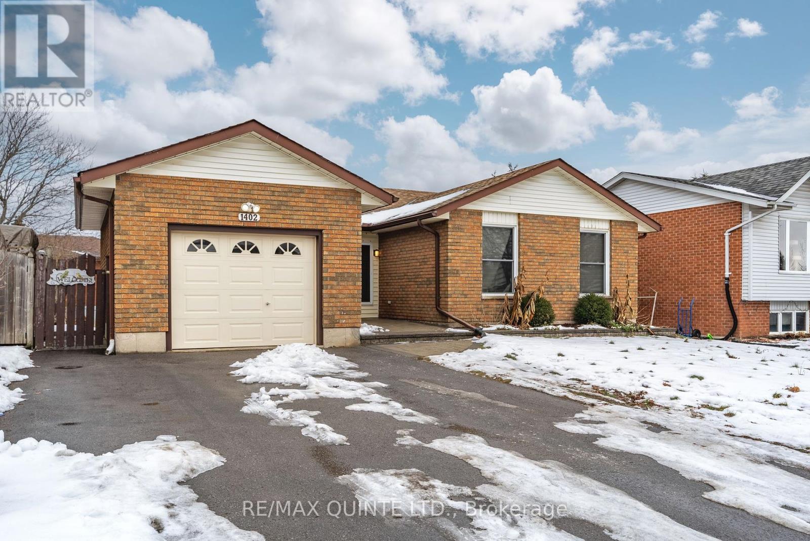 1402 Clearview Drive, Peterborough West (Central), Ontario  K9K 1Z8 - Photo 1 - X11991250
