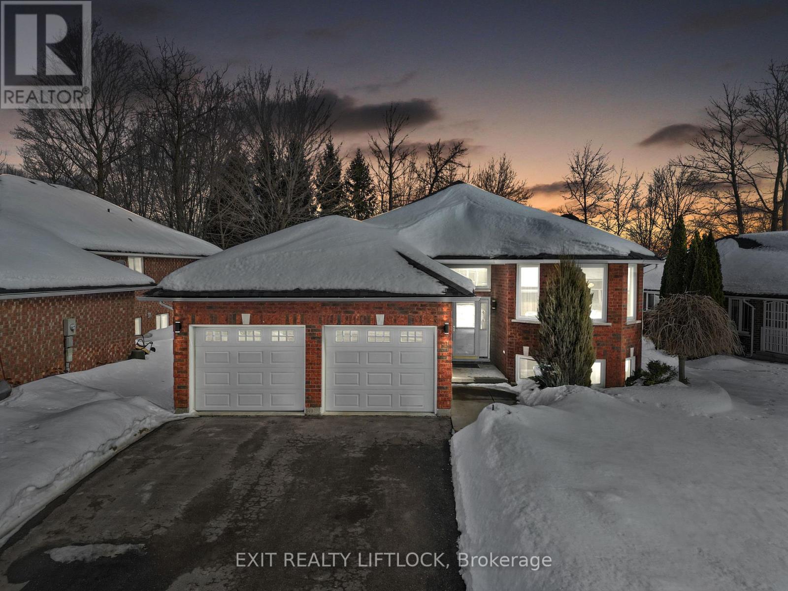 295 Woodward Avenue, Peterborough North (North), Ontario  K9L 1K2 - Photo 3 - X11992904