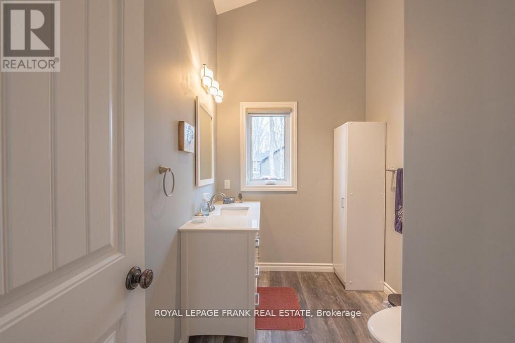 24 Ted's Lane, Trent Lakes, Ontario  K0L 1J0 - Photo 10 - X11993368