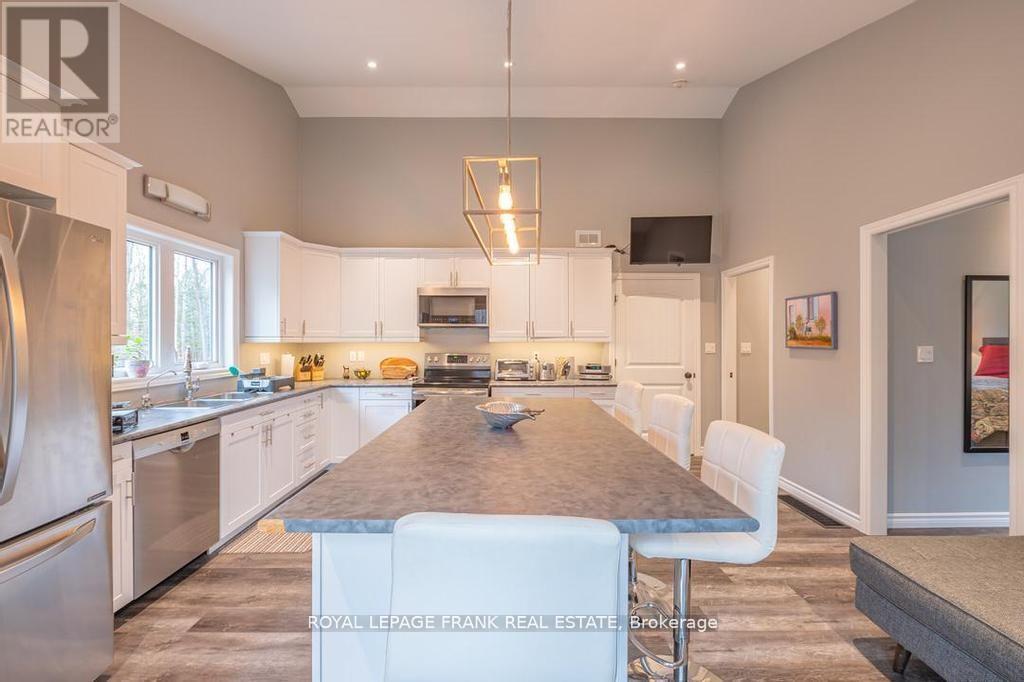 24 Ted's Lane, Trent Lakes, Ontario  K0L 1J0 - Photo 13 - X11993368