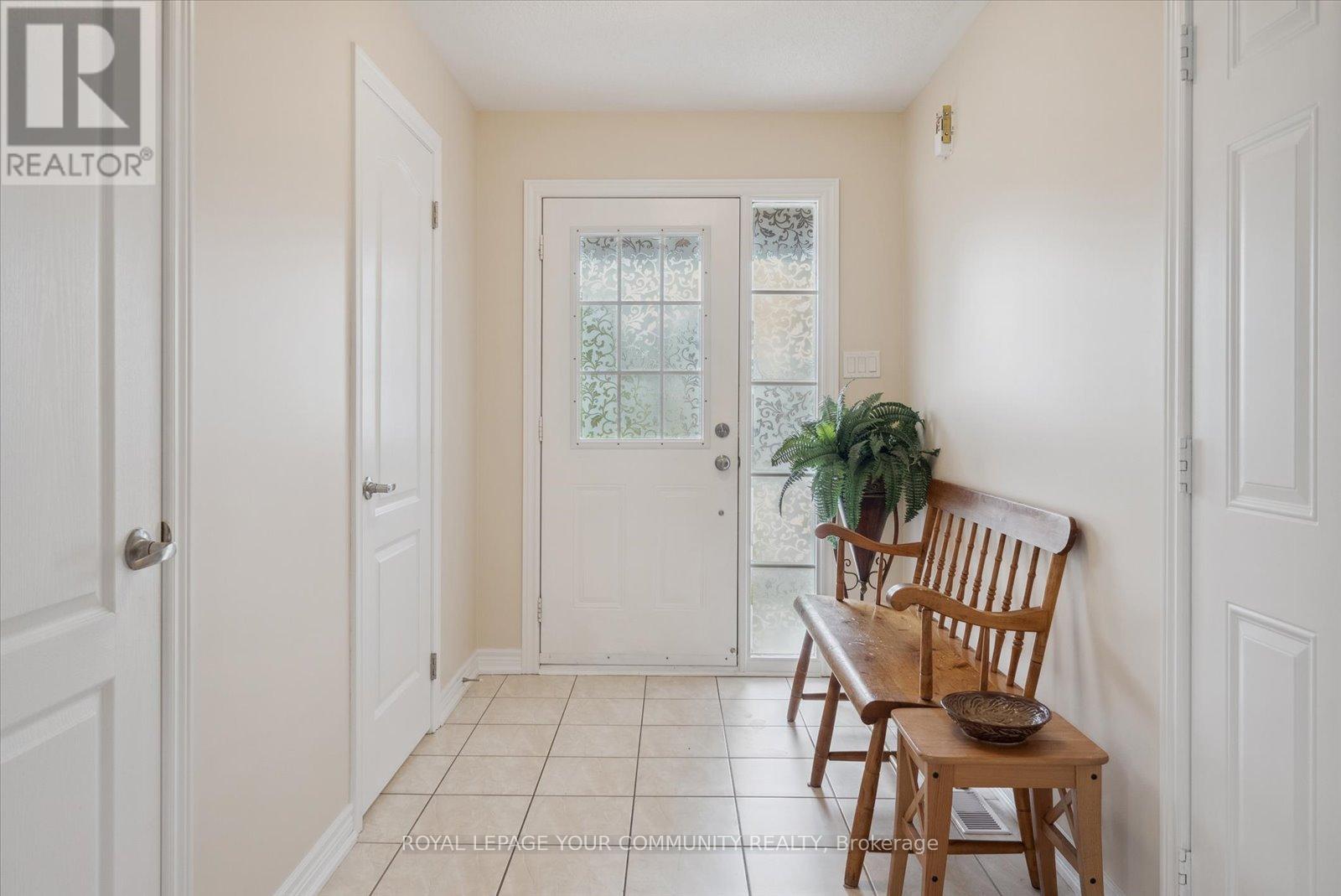 37 Gunsolus Road, Kawartha Lakes (Ops), Ontario  K9V 0E4 - Photo 3 - X11995349