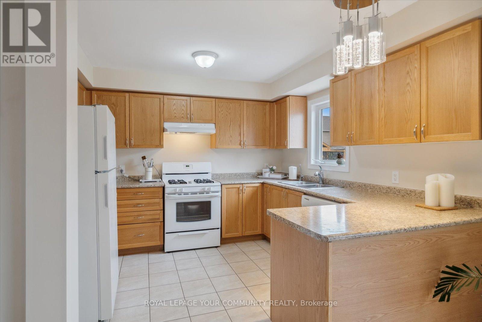 37 Gunsolus Road, Kawartha Lakes (Ops), Ontario  K9V 0E4 - Photo 7 - X11995349