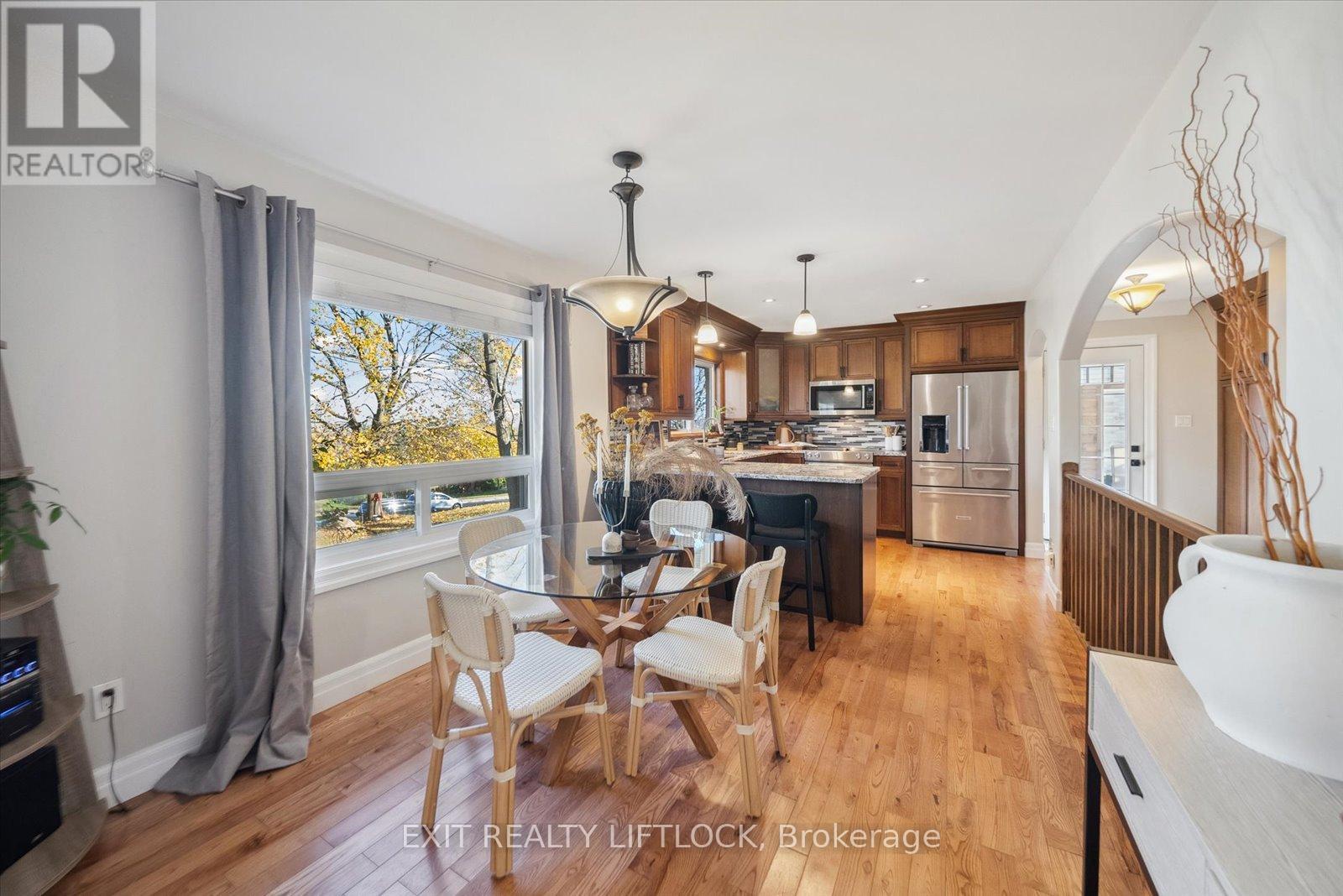 577 Spillsbury Drive, Peterborough West (South), Ontario  K9K 1K6 - Photo 10 - X11999118