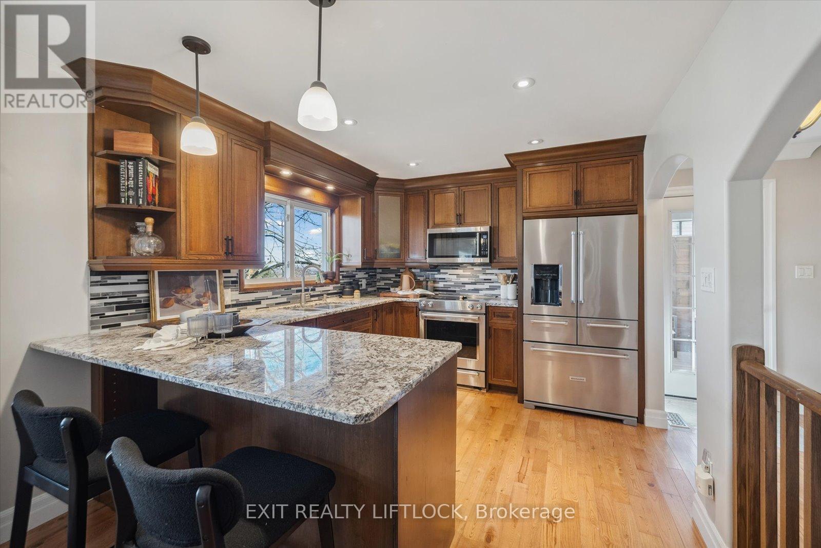 577 Spillsbury Drive, Peterborough West (South), Ontario  K9K 1K6 - Photo 12 - X11999118