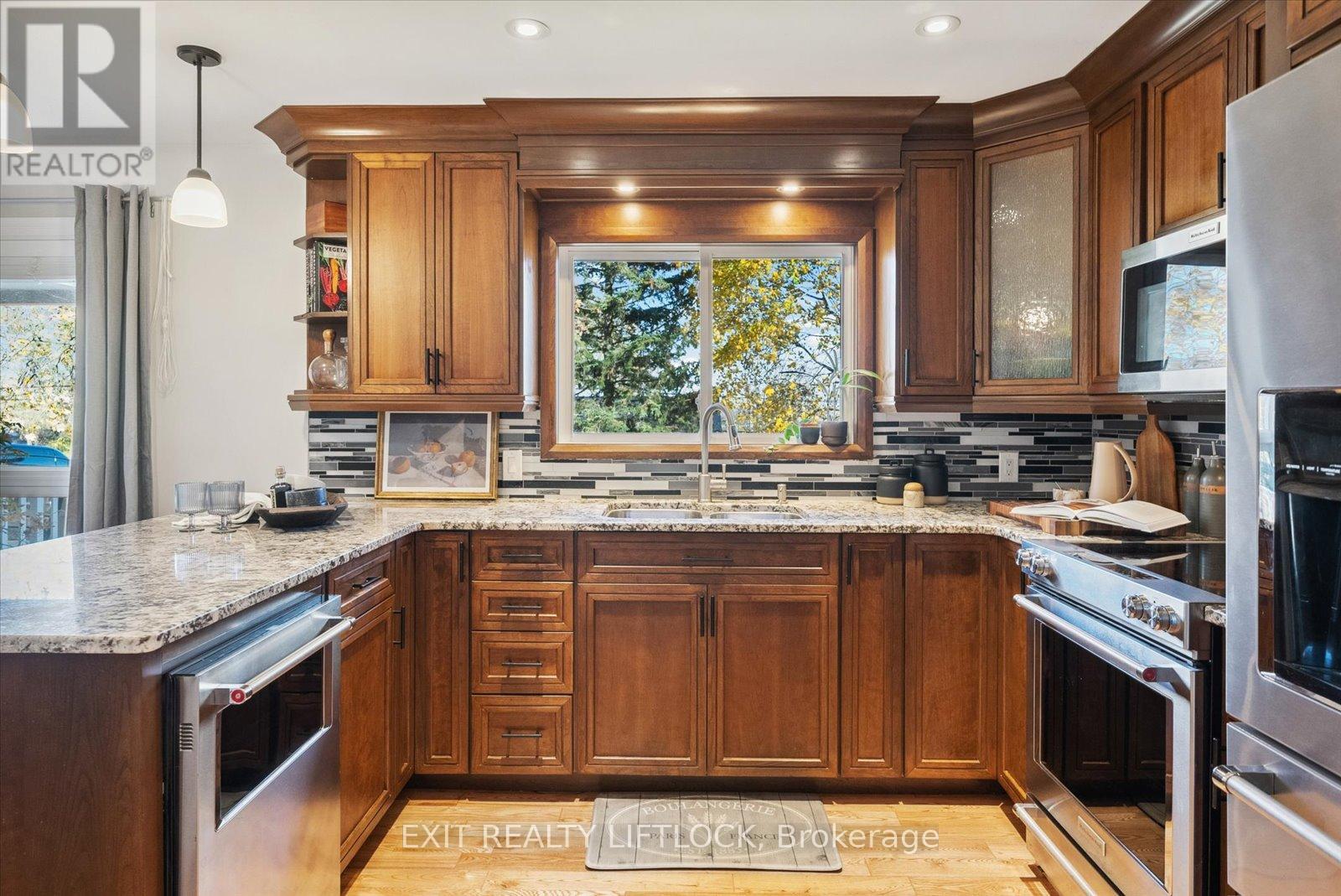 577 Spillsbury Drive, Peterborough West (South), Ontario  K9K 1K6 - Photo 14 - X11999118