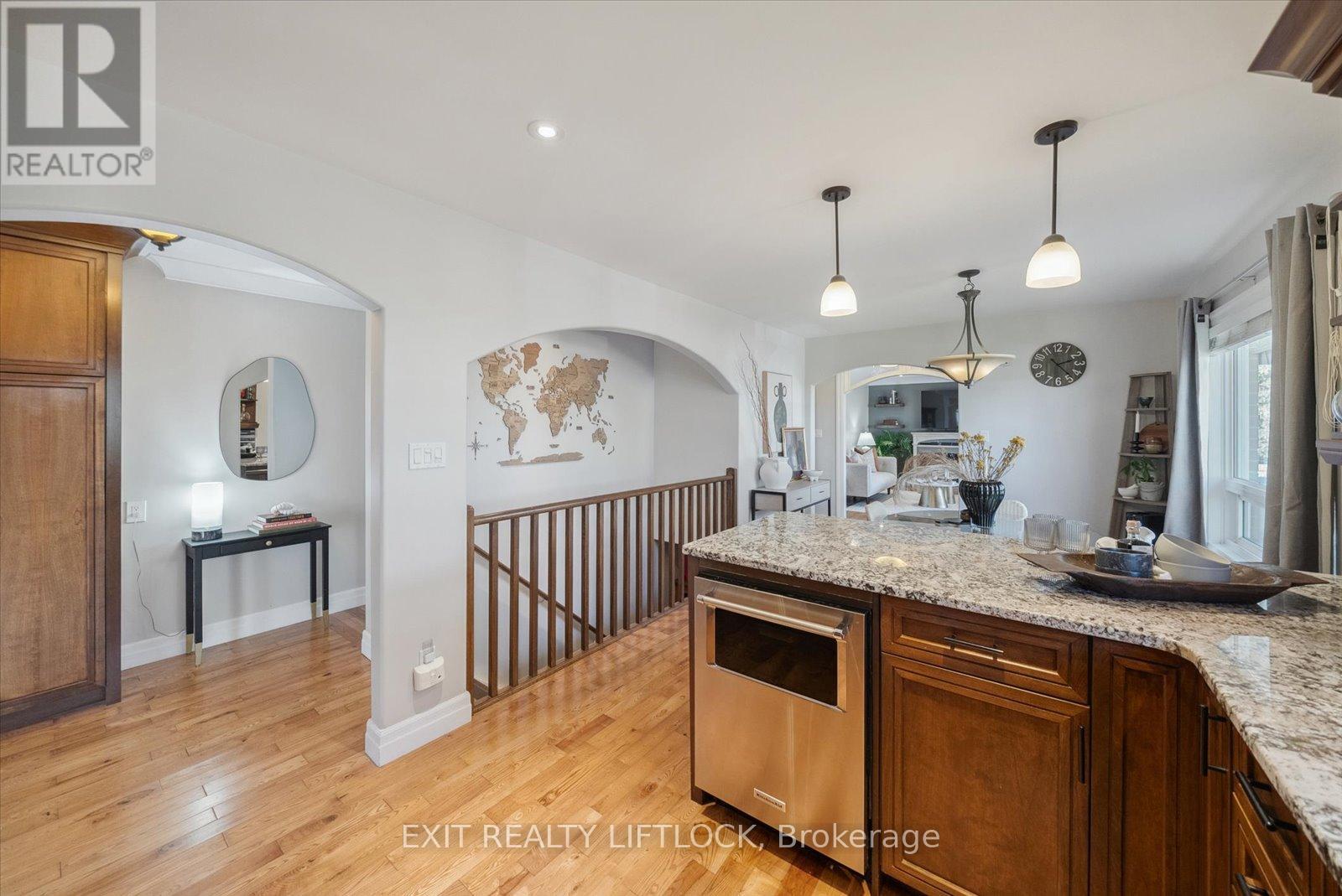 577 Spillsbury Drive, Peterborough West (South), Ontario  K9K 1K6 - Photo 15 - X11999118