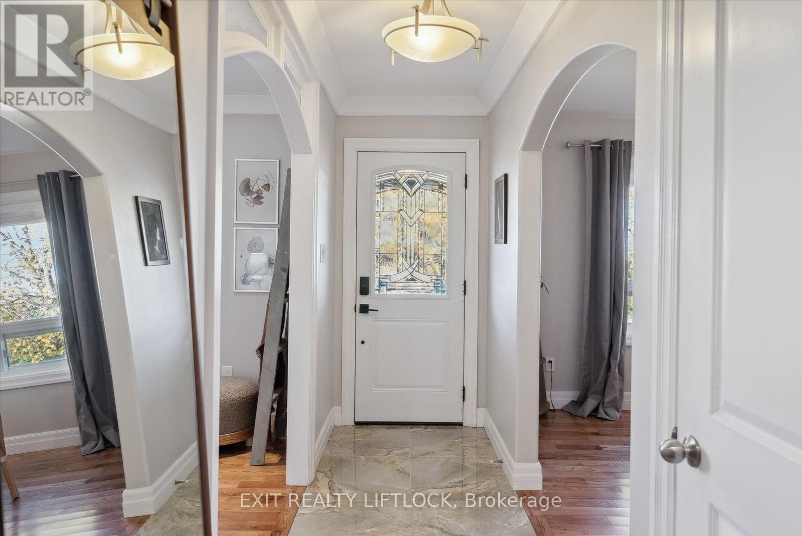 577 Spillsbury Drive, Peterborough West (South), Ontario  K9K 1K6 - Photo 5 - X11999118